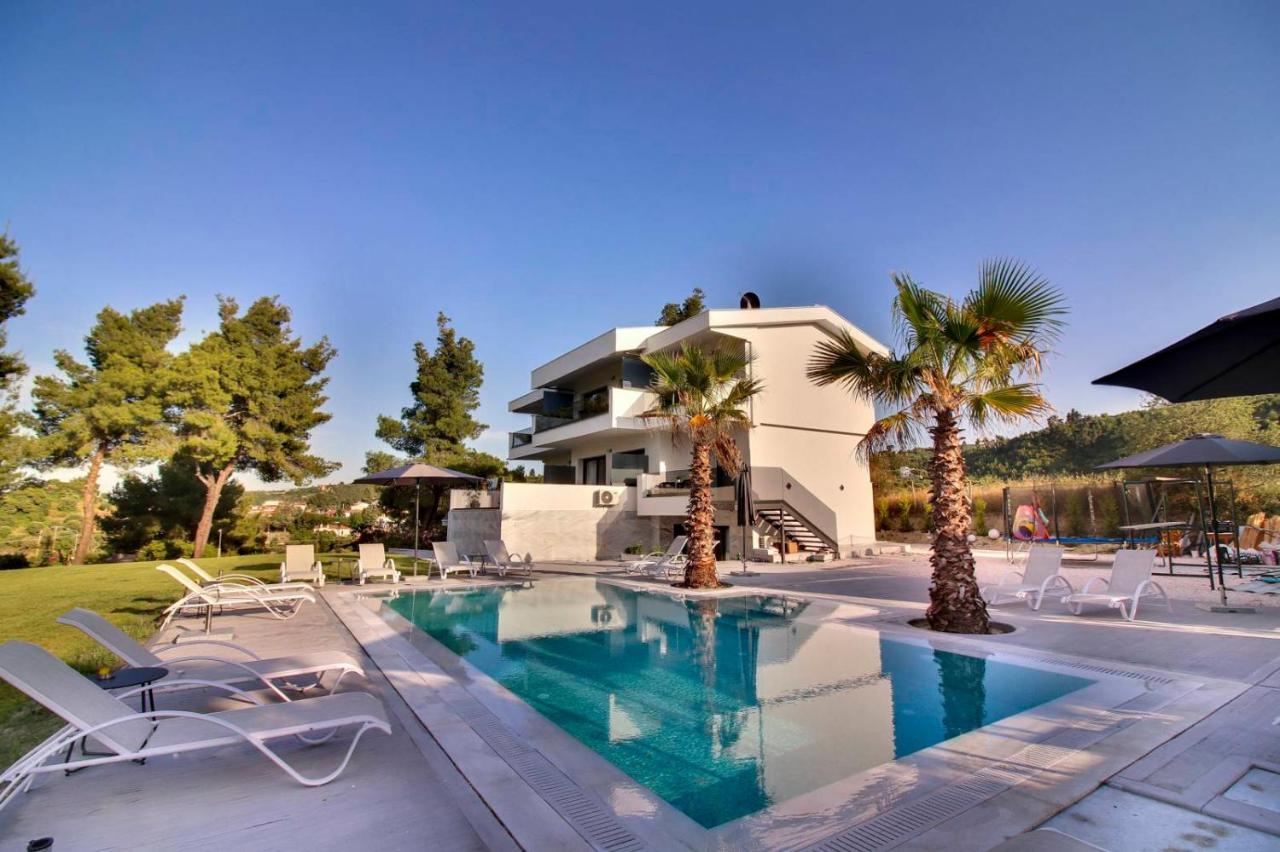 פוליכרונו Pine Resort מראה חיצוני תמונה