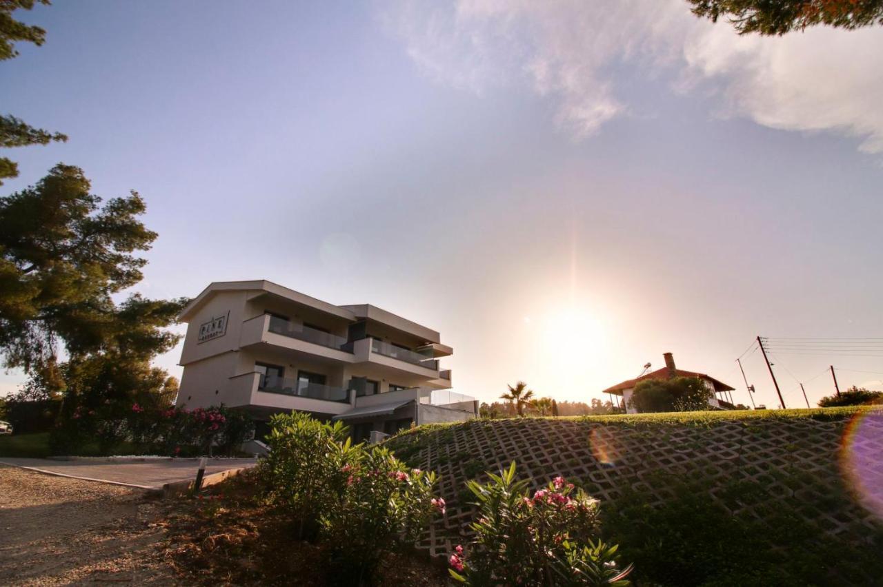 פוליכרונו Pine Resort מראה חיצוני תמונה