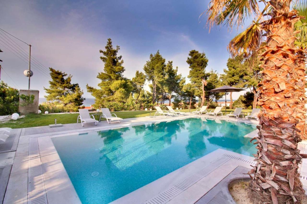 פוליכרונו Pine Resort מראה חיצוני תמונה