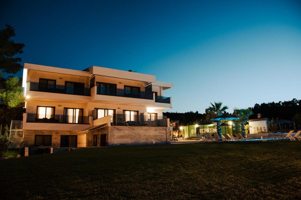 פוליכרונו Pine Resort מראה חיצוני תמונה