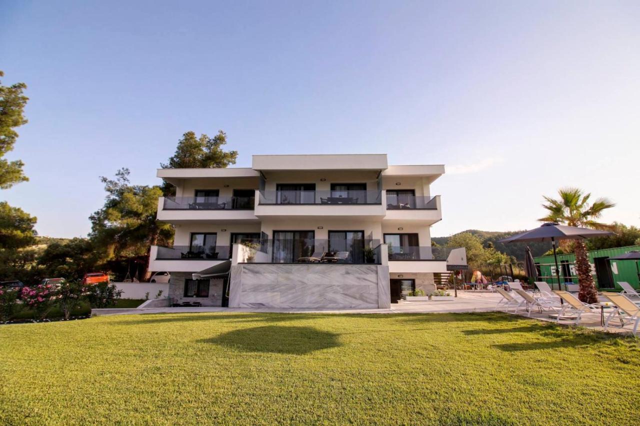 פוליכרונו Pine Resort מראה חיצוני תמונה