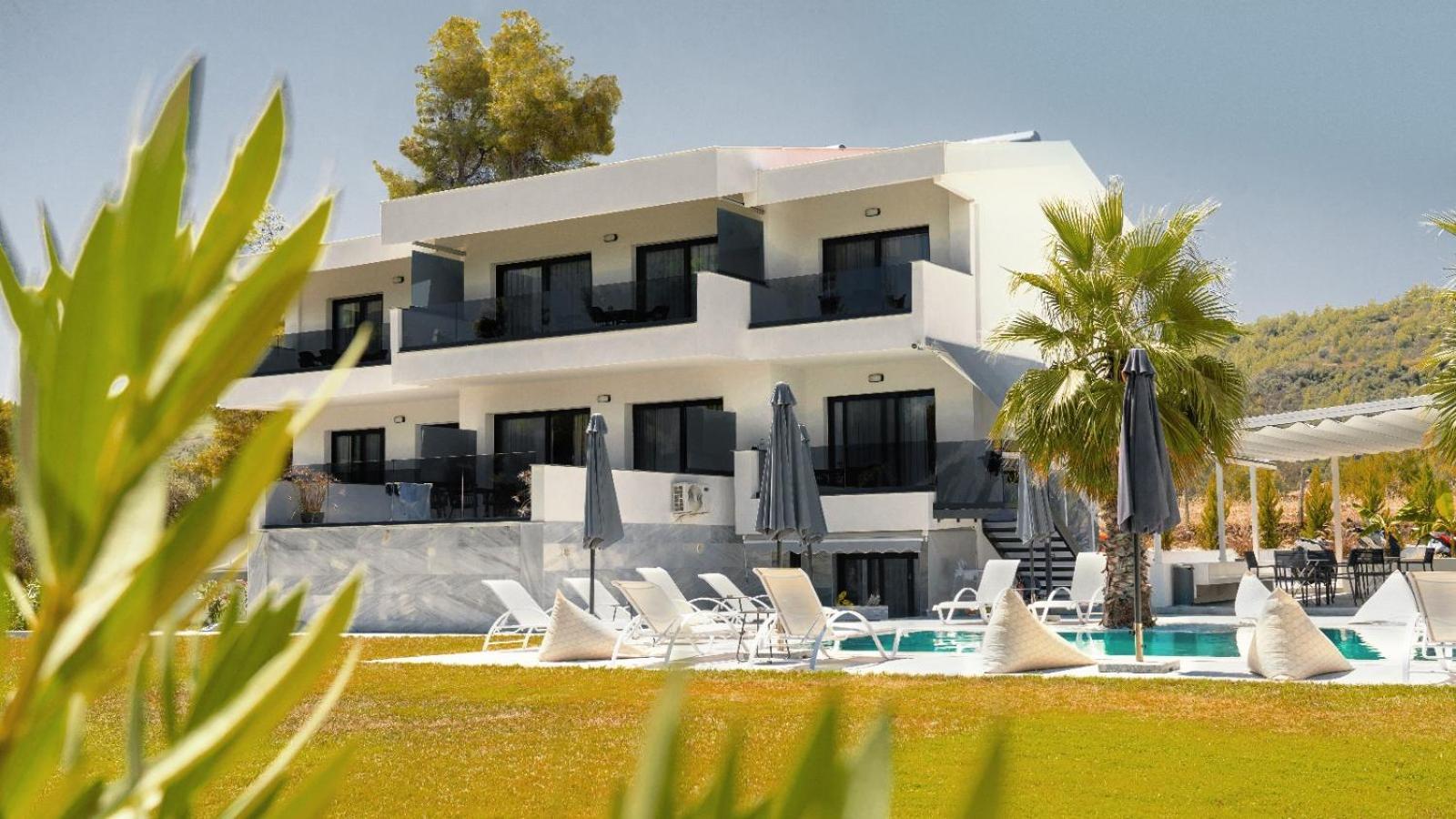 פוליכרונו Pine Resort מראה חיצוני תמונה
